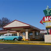 Desert Hills Motel