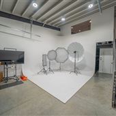 Christopher Bryan Photography Studio